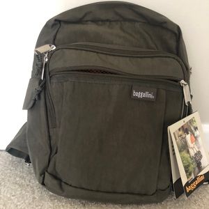 Baggalini small messenger bag